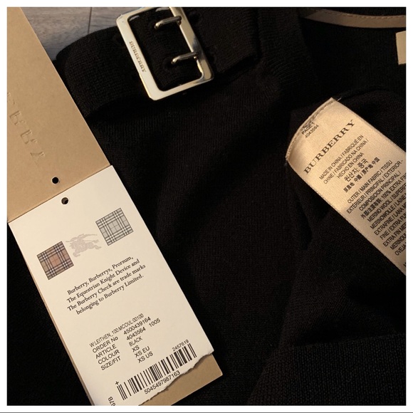 Burberry Buckle Detail Merino Wool Sweater - Picture 6 of 9